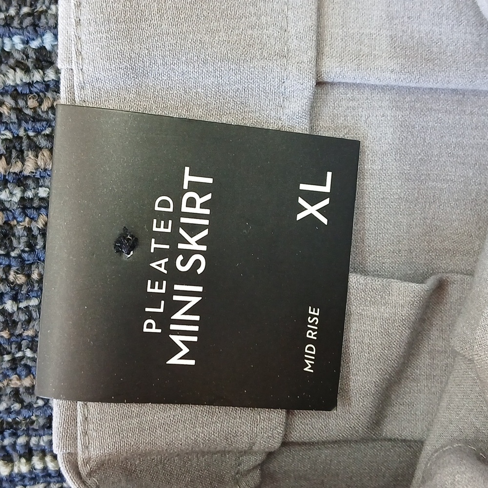 NWT Ultra Flirt Pleated Mini Skirt Gray Girls XL - Picture 3 of 5